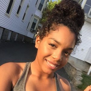 Meet your Posher, Brittany